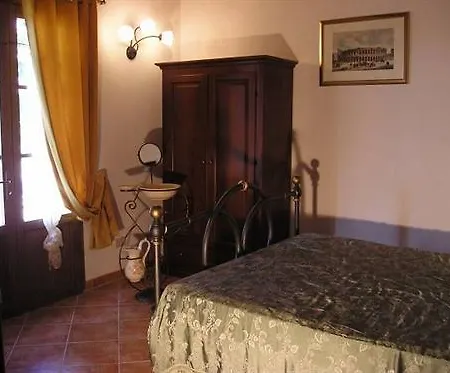 Biologico Diacceroni Farm stay Villamagna (Pisa)